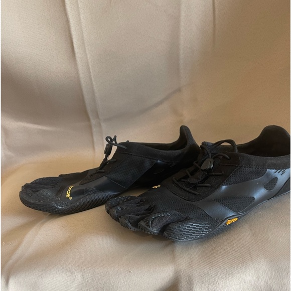 Flat vibram slipper - Picture 2 of 5